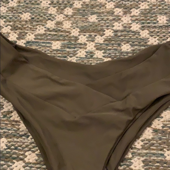 Bikini bottom - Picture 2 of 3